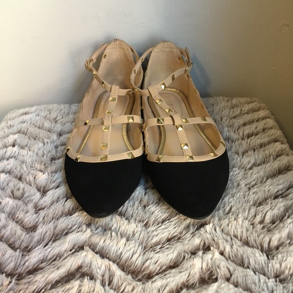 đź’•Bamboo Suede Studded T-Strap Pointed Toe Flats - Picture 2 of 8